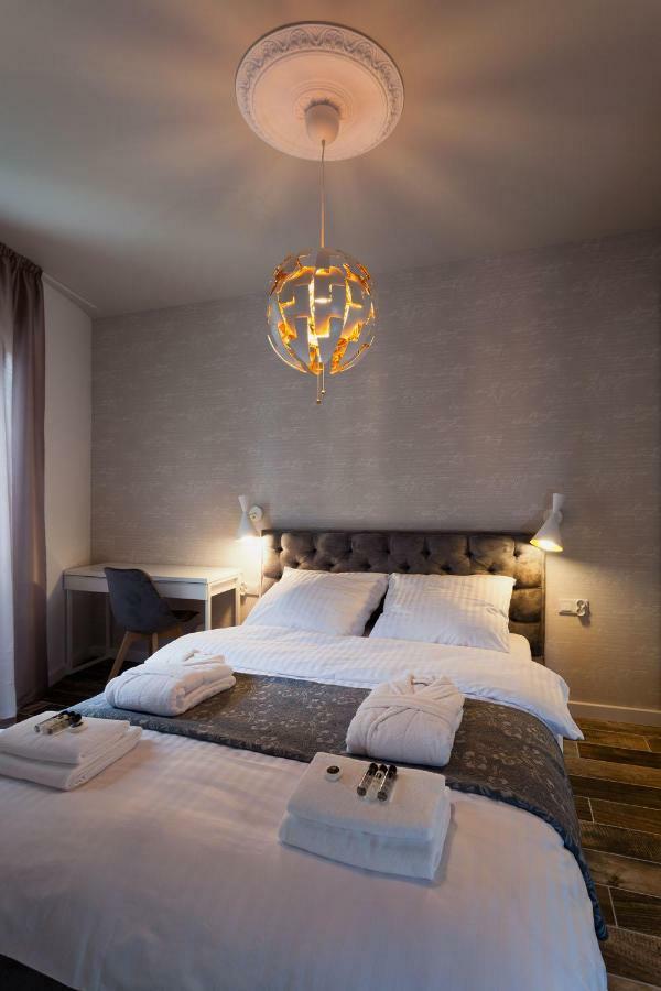 City Of The Kings Piano Apartment คราคูฟ ภายนอก รูปภาพ