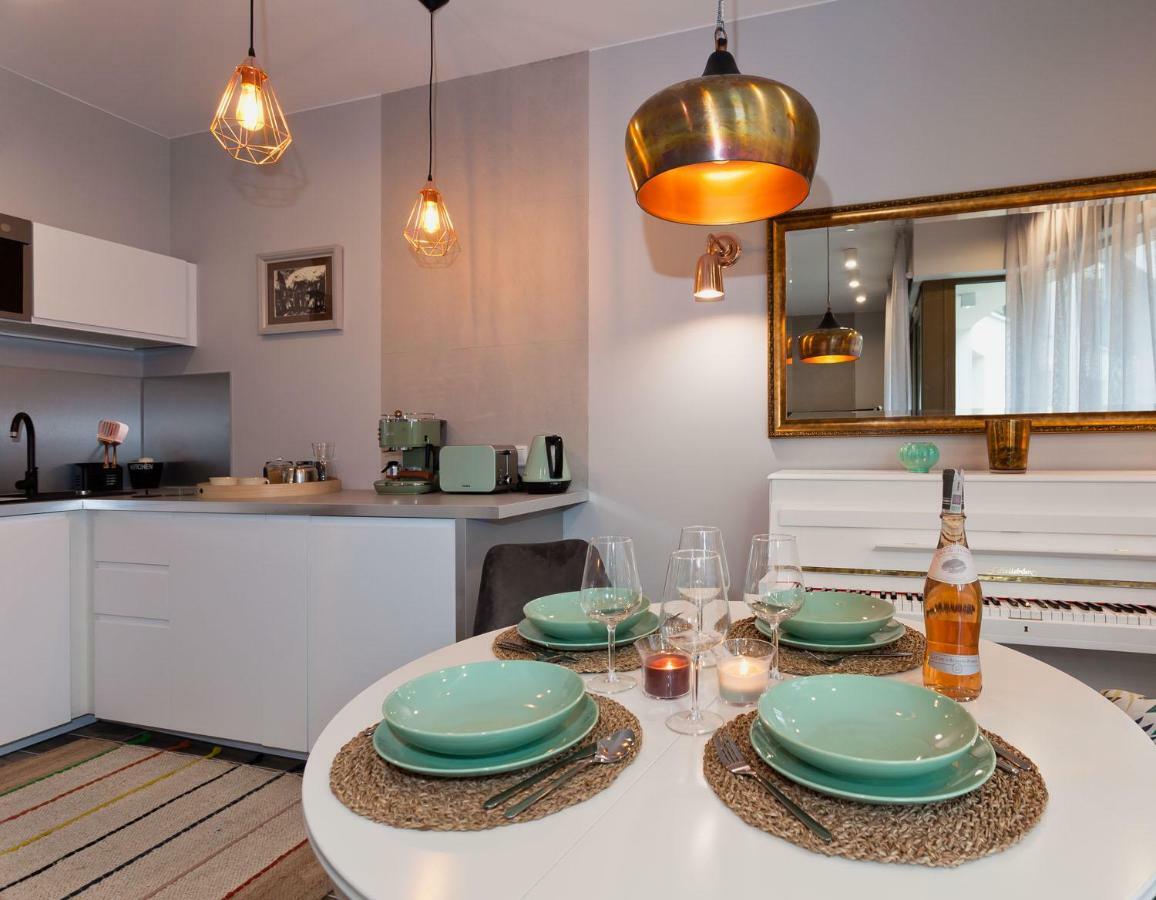 City Of The Kings Piano Apartment คราคูฟ ภายนอก รูปภาพ